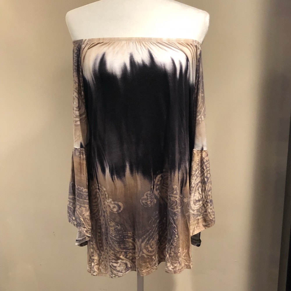 Never worn ladies beach coverup